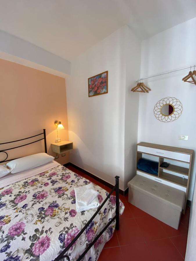 Taormina'S Sun Bed & Breakfast Exterior photo