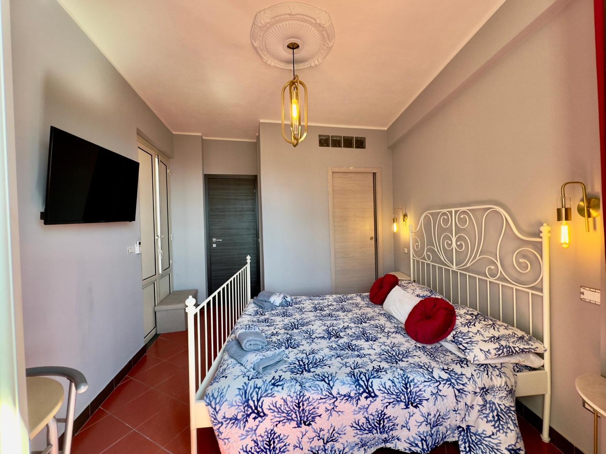 Taormina'S Sun Bed & Breakfast Exterior photo