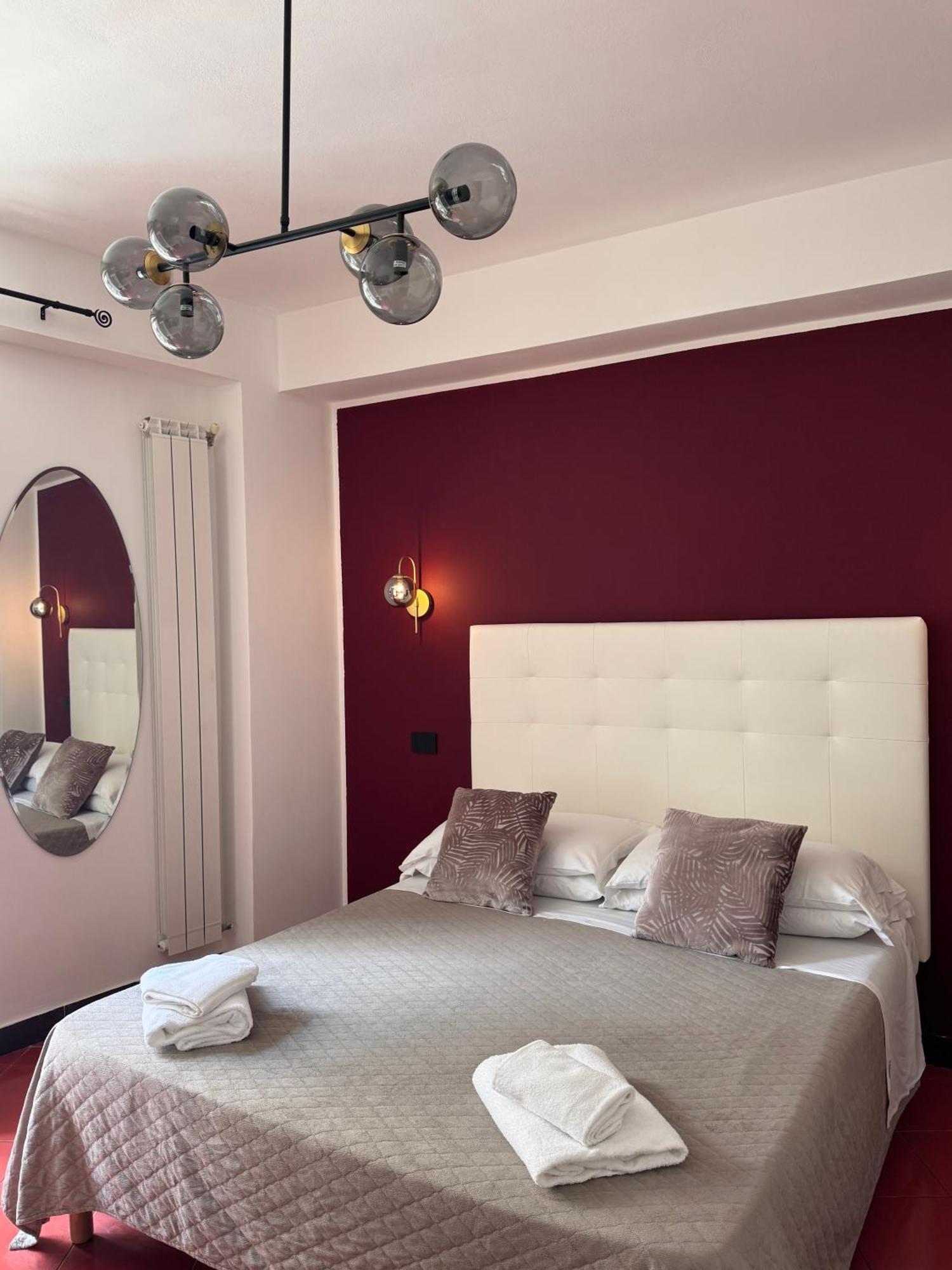 Taormina'S Sun Bed & Breakfast Exterior photo
